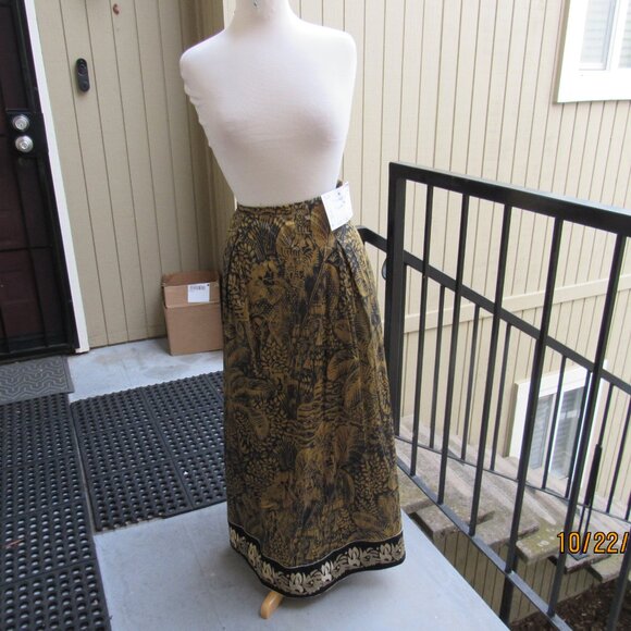 #525  NEW WOMEN'S LONG SKIRT BY SOFT SURROUNDINGS (SIZE TL) - Picture 1 of 4